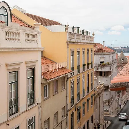 Principe Real Beautiful 3 Bedroom Flat *