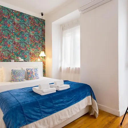 Principe Real Beautiful 3 Bedroom Flat شقة